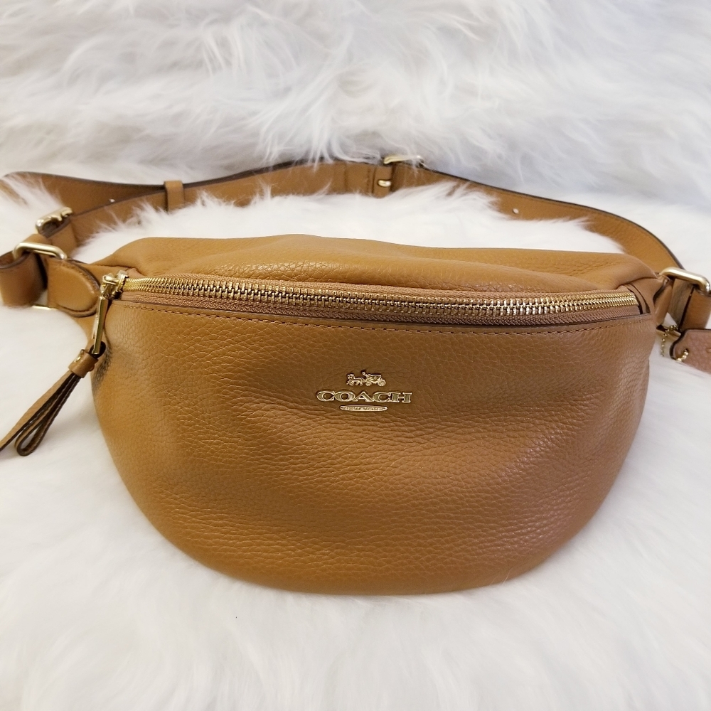 COACH  PEBBLE LEATHER WOMEN'S BELT BAG IN LIGHT SADDLE